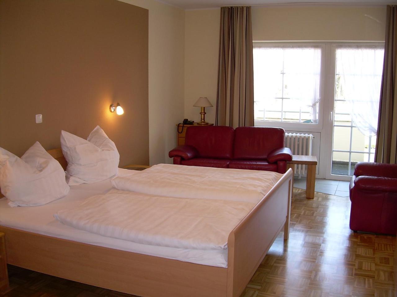 Hotel-Restaurant Saelzerhof Salzkotten Экстерьер фото